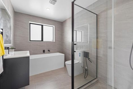 Photo of property in 141c Rangatira Road, Beach Haven, Auckland, 0626