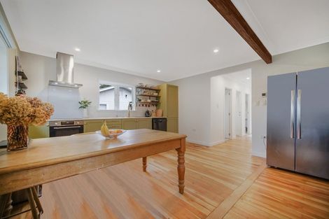 Photo of property in 396 Huia Road, Titirangi, Auckland, 0604