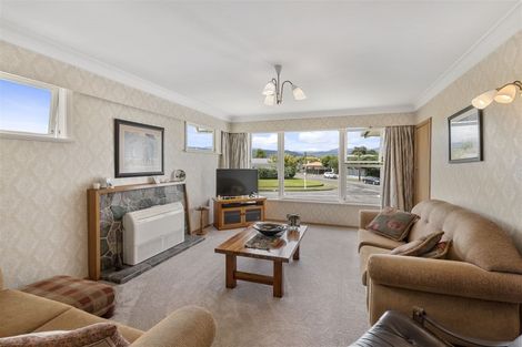 Photo of property in 1 Glen Street, Levin, 5510