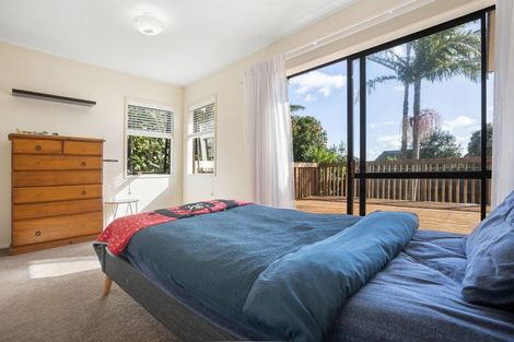 Photo of property in 2 Litchfield Place, Clarks Beach, 2122