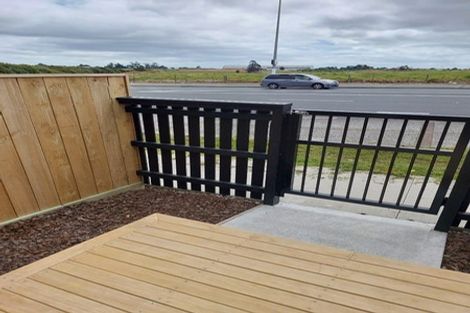 Photo of property in 89 Waipuhinui Way, Wiri, Auckland, 2104