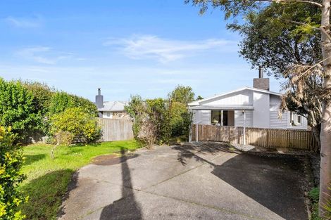 Photo of property in 42 Lyttelton Avenue, Forrest Hill, Auckland, 0620