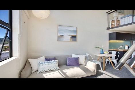 Photo of property in Urbane Apartments, 44/29 Webb Street, Mount Cook, Wellington, 6011