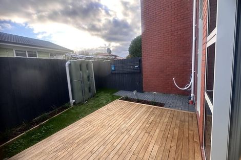 Photo of property in 14b Sunlands Drive, Manurewa, Auckland, 2102