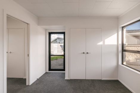 Photo of property in 2 Cypress Way, Levin, 5510