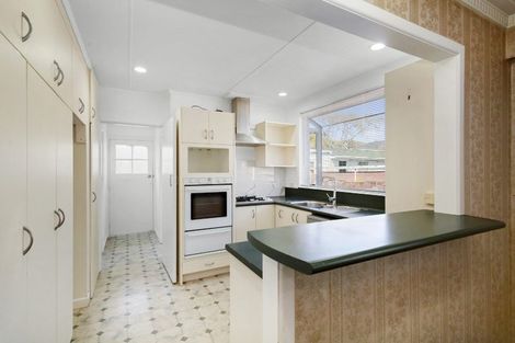 Photo of property in 9 Airdrie Avenue, Epuni, Lower Hutt, 5011