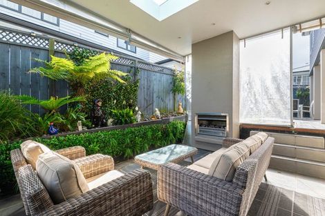 Photo of property in 2/81 Francis Street, Hauraki, Auckland, 0622