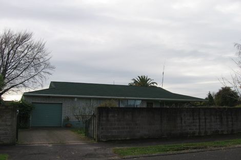 Photo of property in 2 Partington Place, Beerescourt, Hamilton, 3200