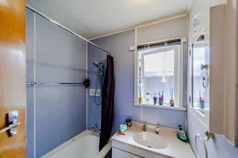 Photo of property in 18 Montgomery Street, Waipukurau, 4200