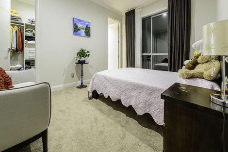Photo of property in 28 Leburn Crescent, Flat Bush, Auckland, 2016