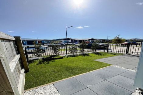 Photo of property in 21 Harore Road, Takanini, 2112