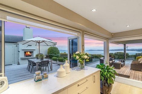 Photo of property in 2 Puriri Place, Sandspit, Warkworth, 0982