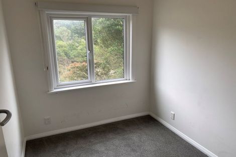 Photo of property in 28 Curtis Street, Northland, Wellington, 6012