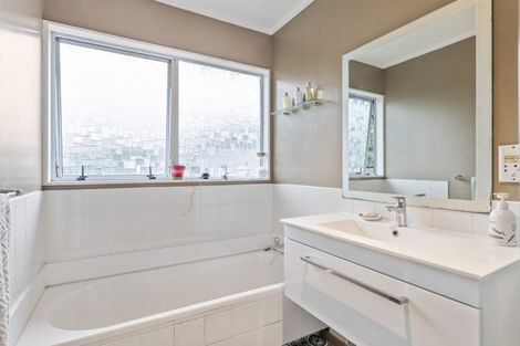 Photo of property in 33 Lantana Avenue, Bell Block, New Plymouth, 4312