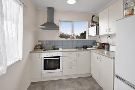 Photo of property in 1 Charles Major Place, Hawera, 4610