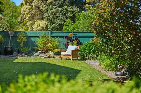 Photo of property in 10 Nimmo Avenue, Waikanae, 5036