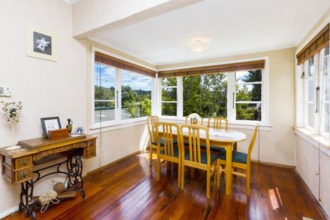 Photo of property in 33 Montgomery Street, Stokes Valley, Lower Hutt, 5019