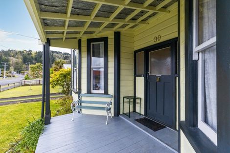 Photo of property in 30 Turaki Street, Taumarunui, 3920