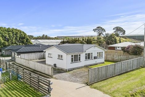 Photo of property in 44 Egmont Road, Waiwhakaiho, New Plymouth, 4312