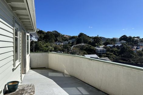 Photo of property in 42 Raroa Road, Kelburn, Wellington, 6012