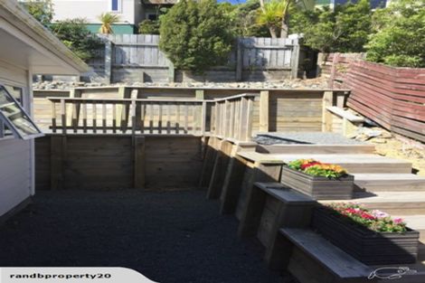 Photo of property in 25b Wattle Grove, Maungaraki, Lower Hutt, 5010