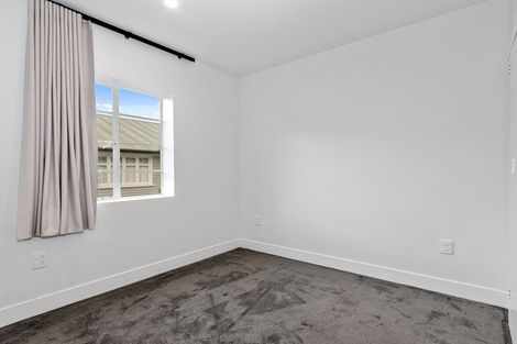 Photo of property in 71a Eastern Terrace, Beckenham, Christchurch, 8023
