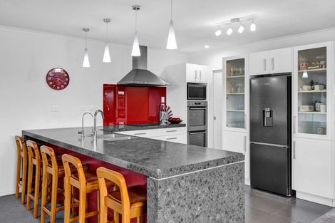 Photo of property in 484 Turuturu Road, Hawera, 4674