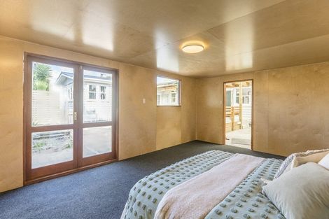 Photo of property in 51 Eatwell Avenue, Paraparaumu Beach, Paraparaumu, 5032