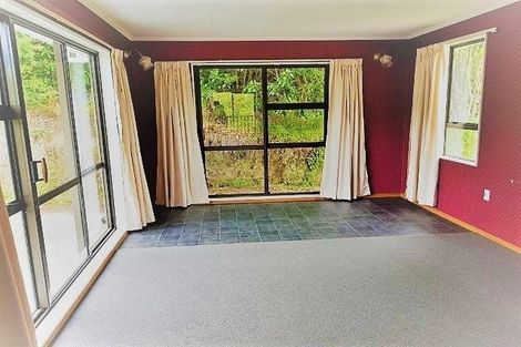 Photo of property in 37 Postgate Drive, Whitby, Porirua, 5024