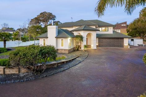 Photo of property in 10 St Elmo Rise, Shamrock Park, Auckland, 2016