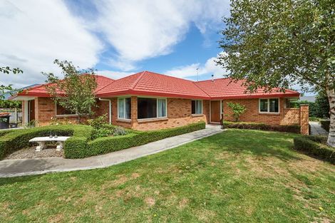 Photo of property in 48 Parnell Heights Drive, Kelvin Grove, Palmerston North, 4414