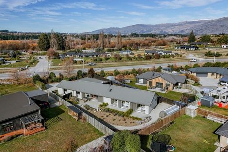 Photo of property in 7 Mallard Street, Albert Town, Wanaka, 9305