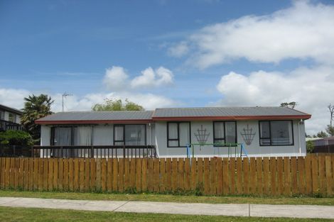 Photo of property in 2/6 Kopara Place, Clendon Park, Auckland, 2103
