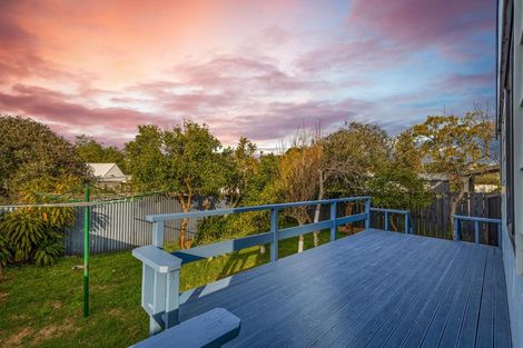 Photo of property in 12 Cameron Place, Ranui, Auckland, 0612