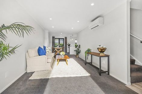 Photo of property in 1b Breakwater Way, Whitby, Porirua, 5024