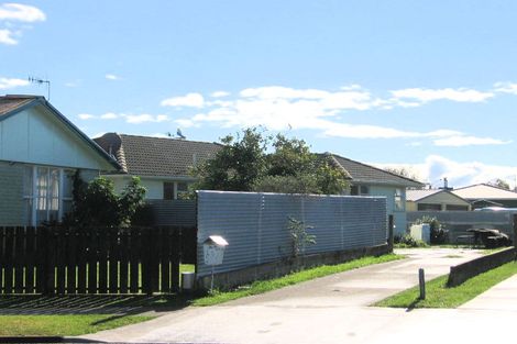 Photo of property in 16 Wallis Place, Onekawa, Napier, 4110