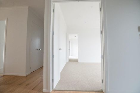 Photo of property in 42 Taikura Avenue, Red Beach, 0932