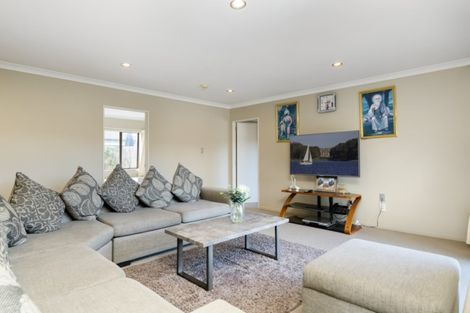 Photo of property in 9 Kereru Place, Pyes Pa, Tauranga, 3112