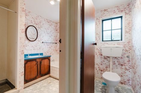 Photo of property in 39 Cowley Drive, Temple View, Hamilton, 3218