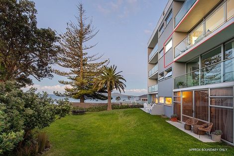 Photo of property in Seaview Apartments, 8/64 Milford Road, Milford, Auckland, 0620
