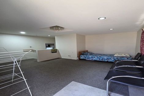 Photo of property in 19 Brunton Place, Glenfield, Auckland, 0629