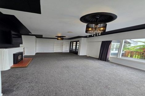 Photo of property in 172 Kawaha Point Road, Kawaha Point, Rotorua, 3010