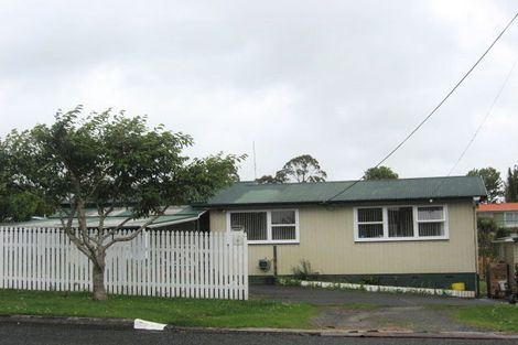 Photo of property in 2 Montgomery Avenue, Onerahi, Whangarei, 0110