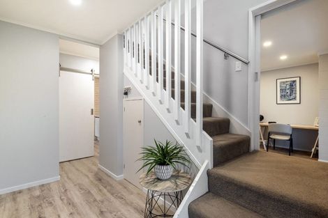Photo of property in 86 Porritt Avenue, Chatswood, Auckland, 0626
