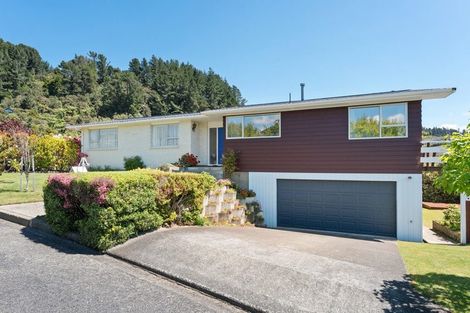 Photo of property in 1 Dunrobin Grove, Silverstream, Upper Hutt, 5019