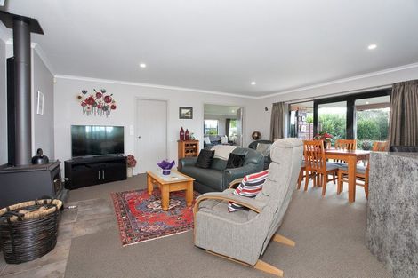 Photo of property in 7 Melody Place, Marton, 4710