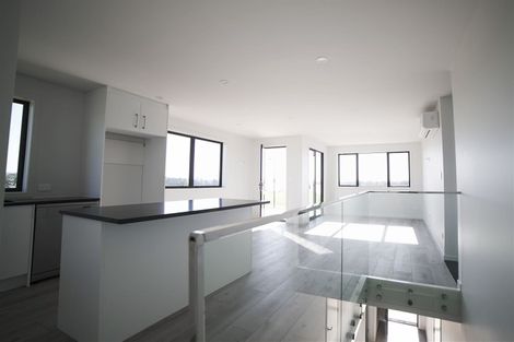 Photo of property in 3 Okohaka Avenue, Glenbrook, 2681