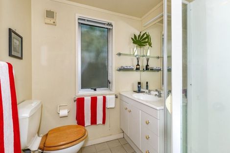 Photo of property in 122 Office Road, Merivale, Christchurch, 8014