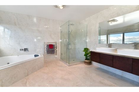 Photo of property in 13 Harvest Avenue, Orewa, 0931