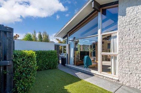 Photo of property in 16 Chilton Drive, Mairehau, Christchurch, 8052